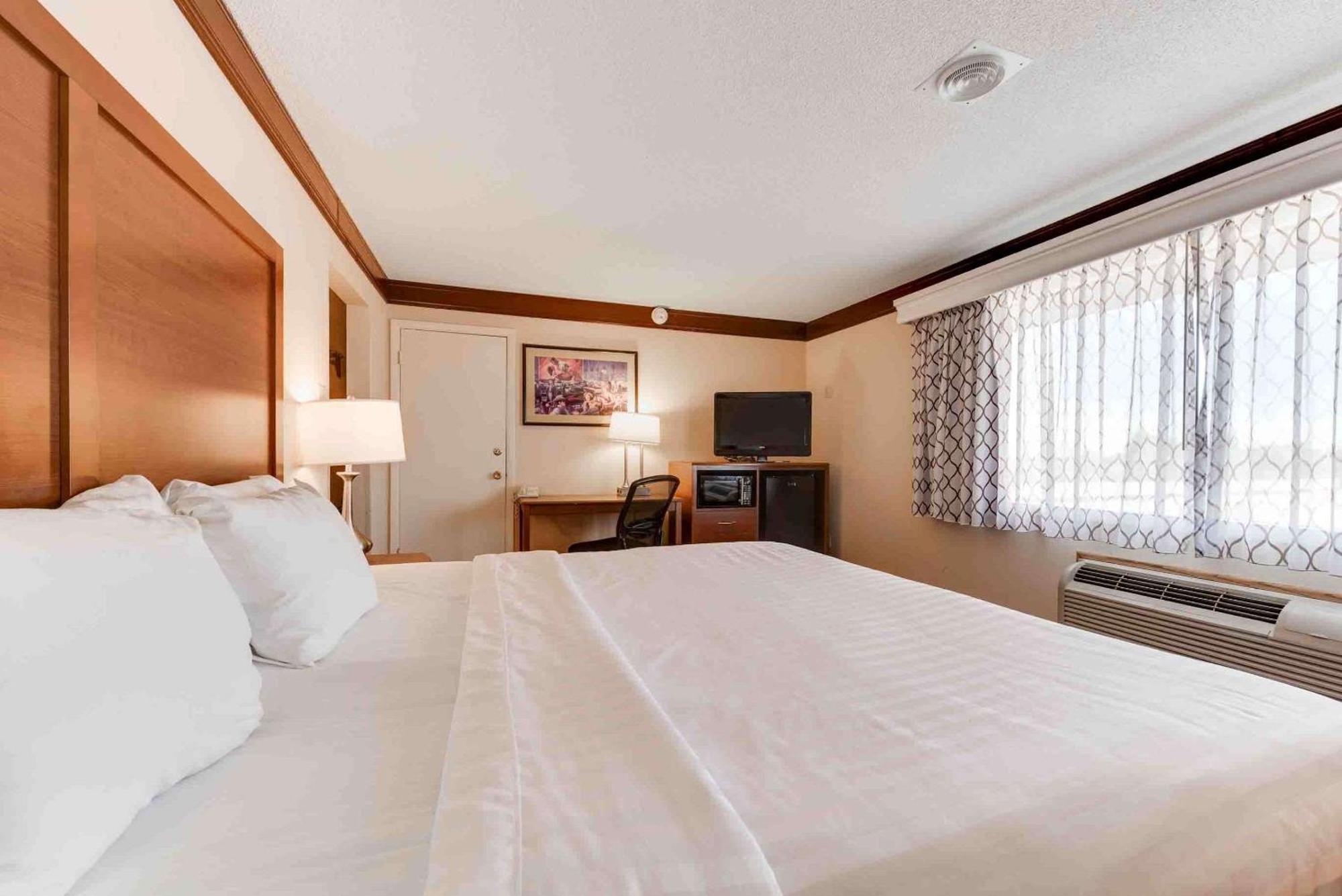 Best Western Movie Manor Monte Vista Exterior photo