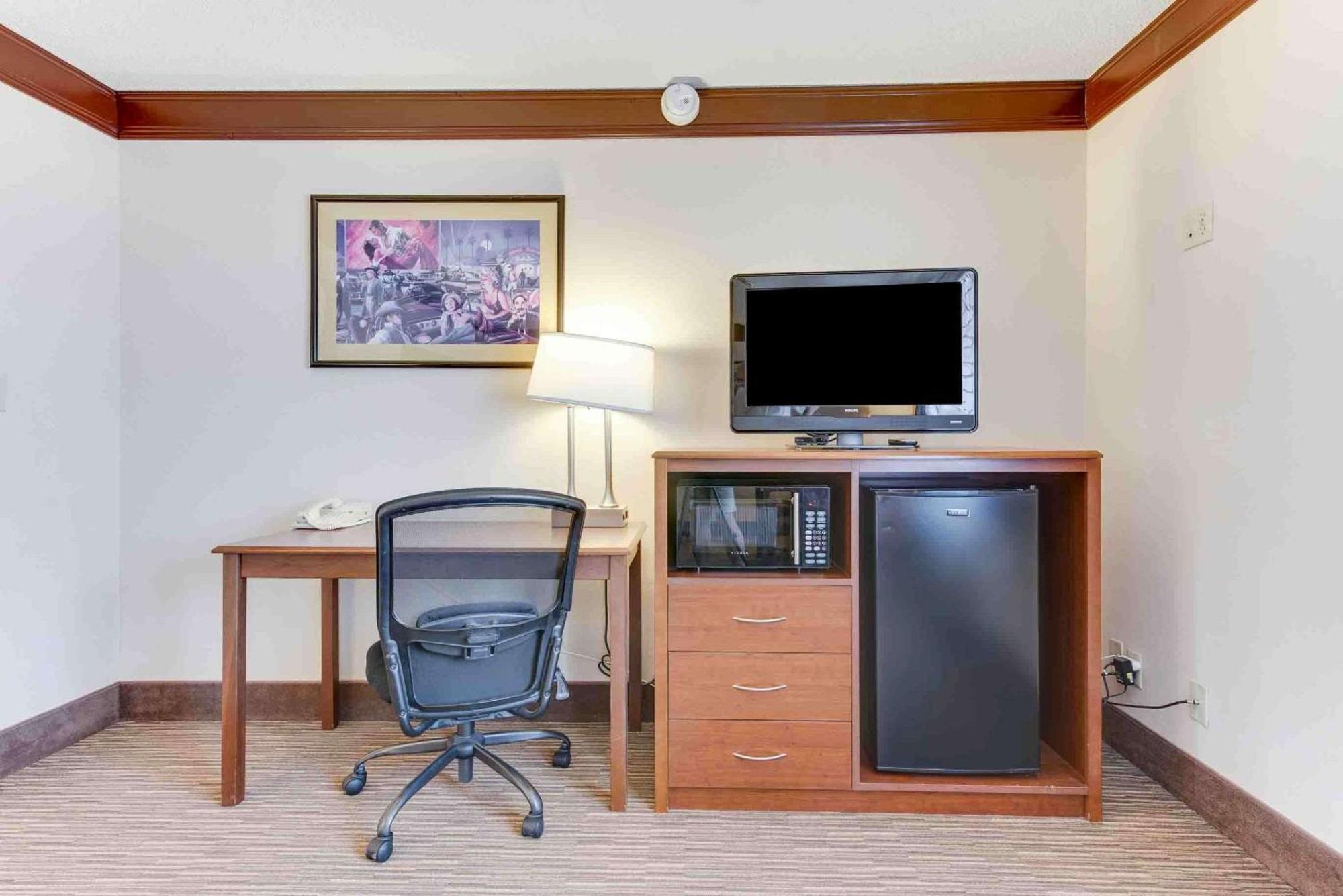 Best Western Movie Manor Monte Vista Exterior photo